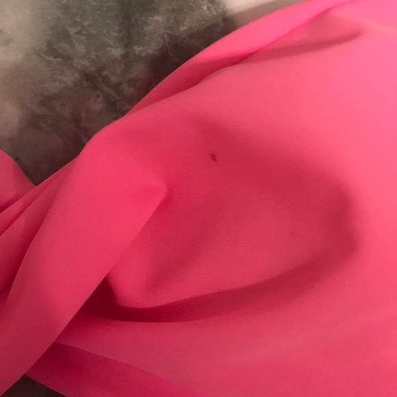 💘HOT PINK BATHING SUITE TOP - Picture 4 of 6